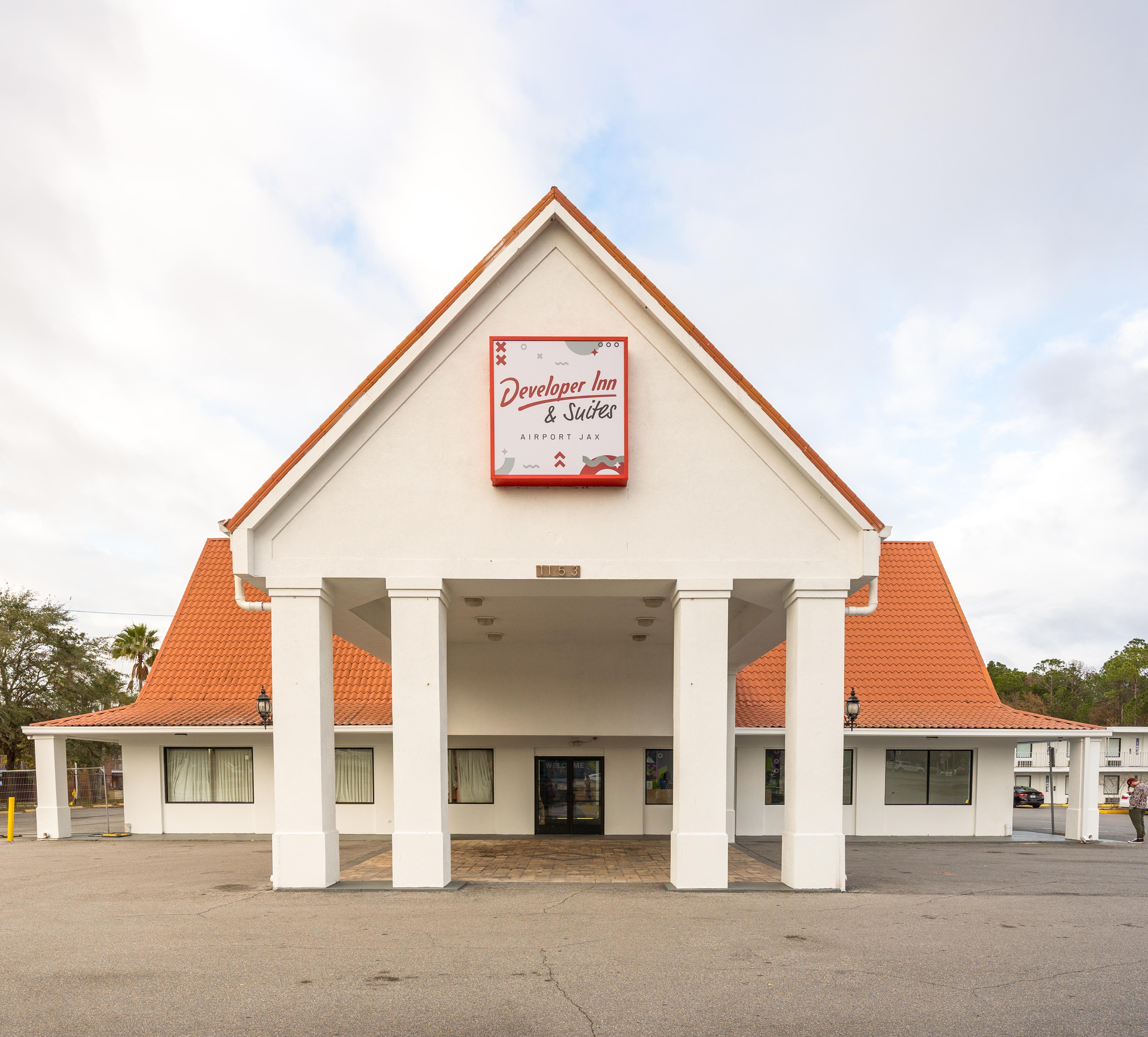 ג'קסונוויל Developer Inn & Suites Airport Jax, A Baymont By Wyndham מראה חיצוני תמונה
