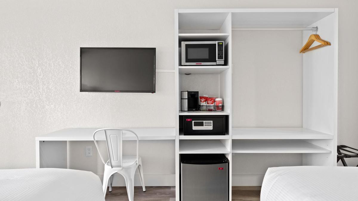 ג'קסונוויל Developer Inn & Suites Airport Jax, A Baymont By Wyndham מראה חיצוני תמונה