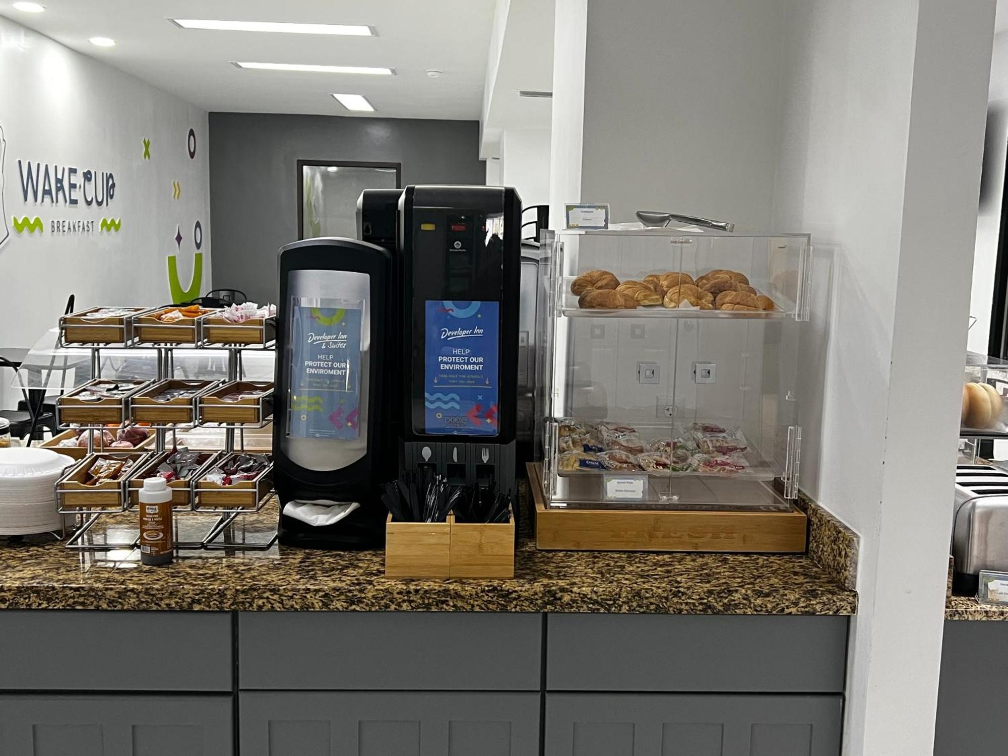 ג'קסונוויל Developer Inn & Suites Airport Jax, A Baymont By Wyndham מראה חיצוני תמונה